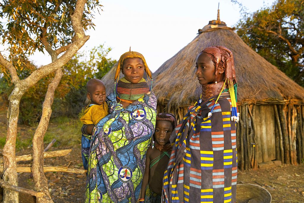 Muila Stamm © Robert Haidinger - Angola Tourism Board