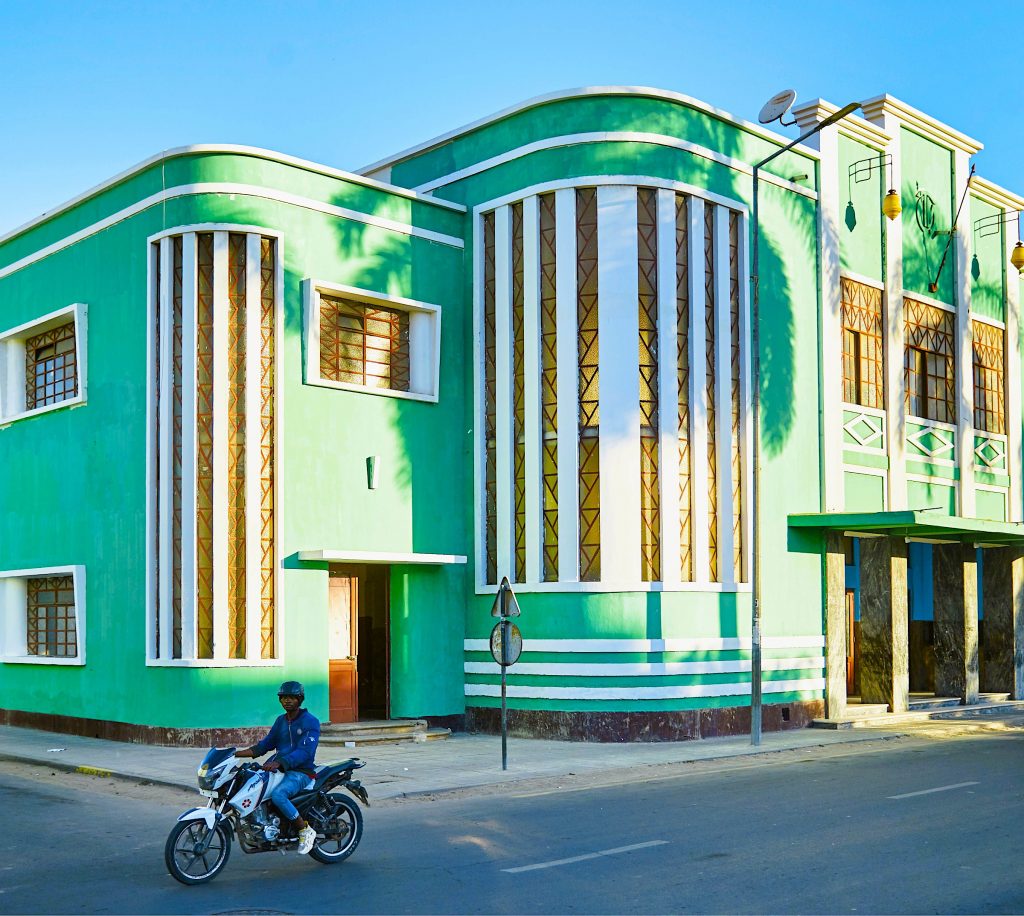 Kolonialbauten in Mocamedes - Angola Tourism Board - Robert Haidinger
